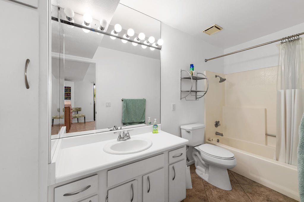 Casa Verde - Residential Lease