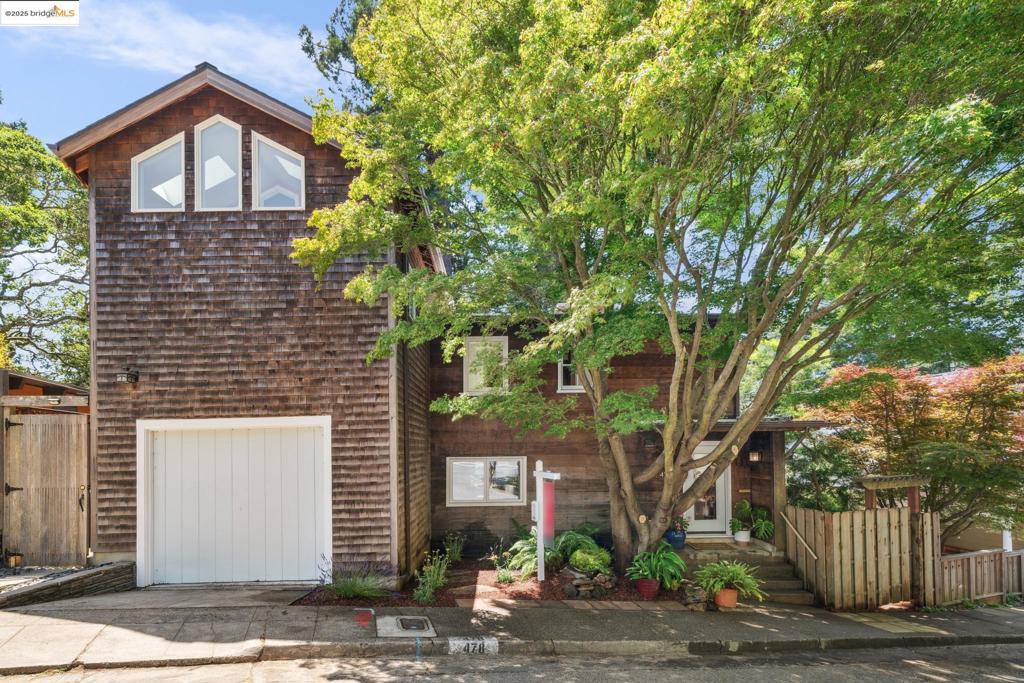 1000 OAKS HEIGHT - Residential