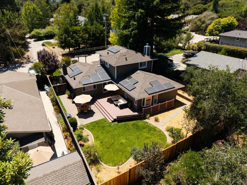 240 Bobs Lane