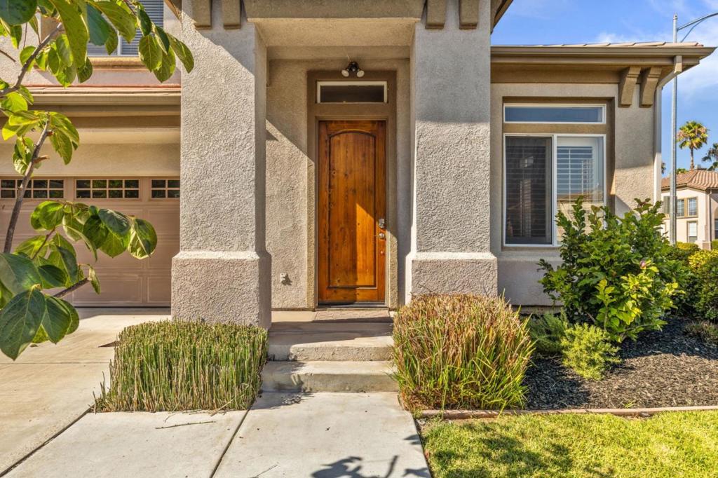 5939 Pala Mesa Drive