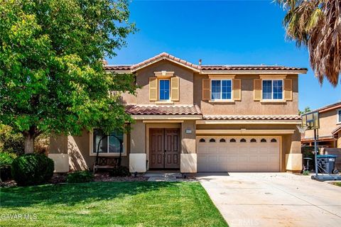 Photo of 1823 Andrea Dr, Palmdale, CA 93551 (MLS # SR26094632)