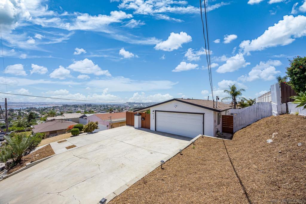 1210 Maria Ave