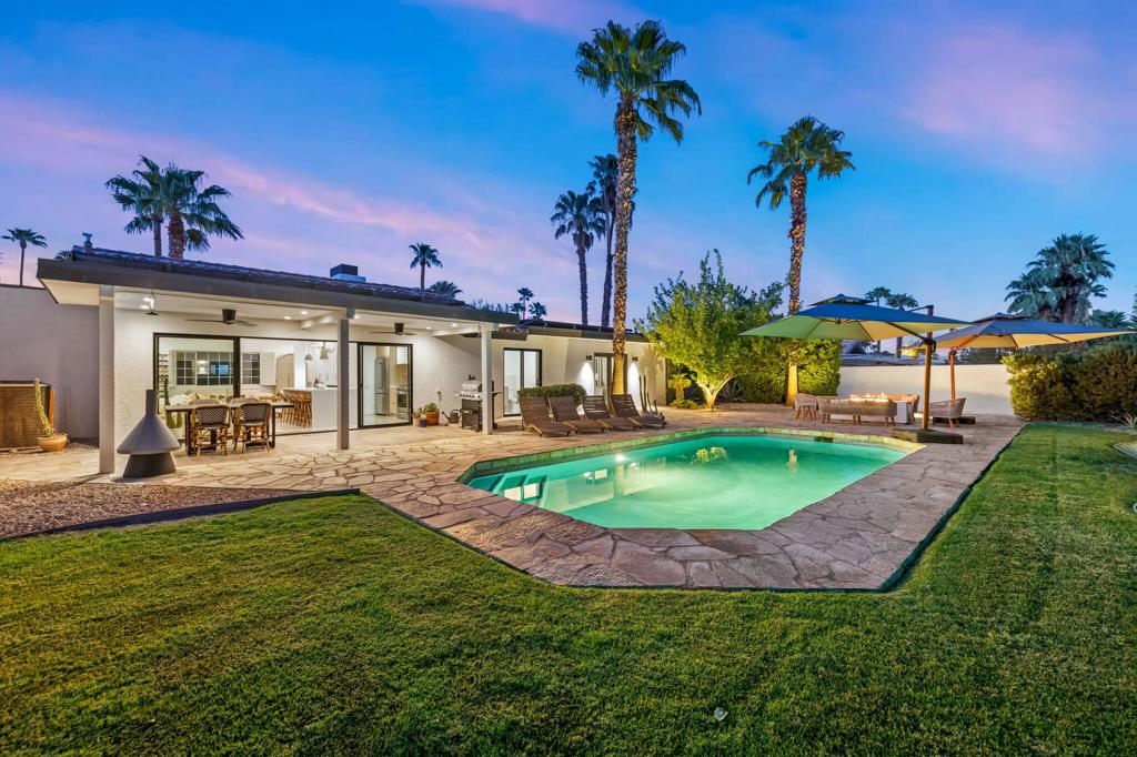 1055 E Louise Drive