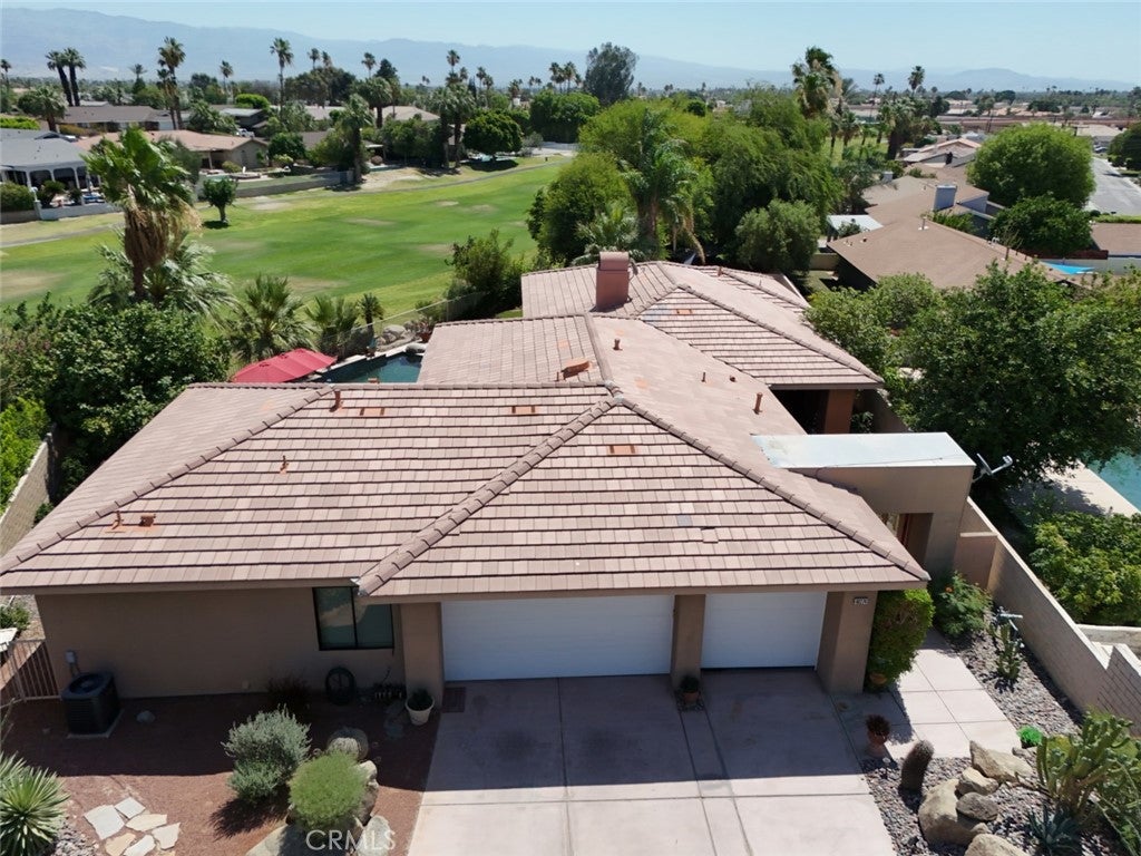 46274 Roadrunner Lane