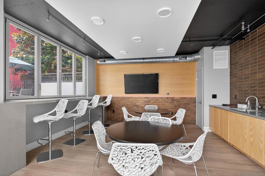 Downtown - Residential Lease