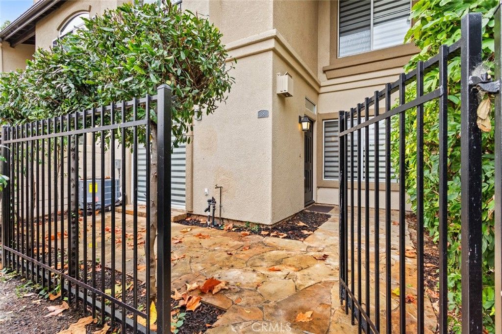 Photo of 38 Veneto Lane, Aliso Viejo, CA 92656 (MLS # OC26054010)