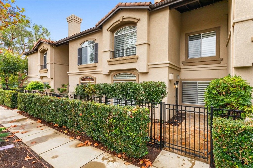 Photo of 38 Veneto Lane, Aliso Viejo, CA 92656 (MLS # OC26054010)