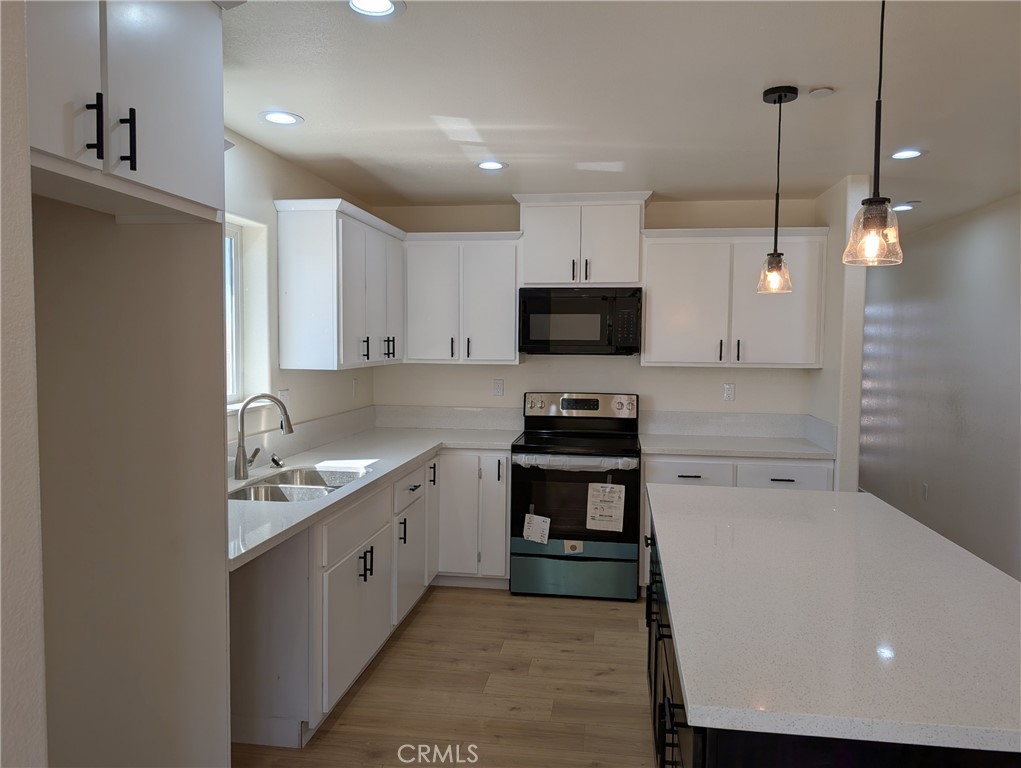 9878 Magnolia Avenue