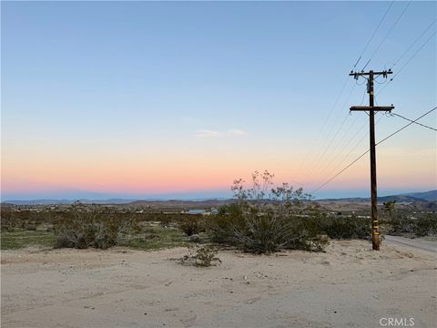 Photo of 0 Campanula Street, Joshua Tree, CA 92252 (MLS # JT26000934)