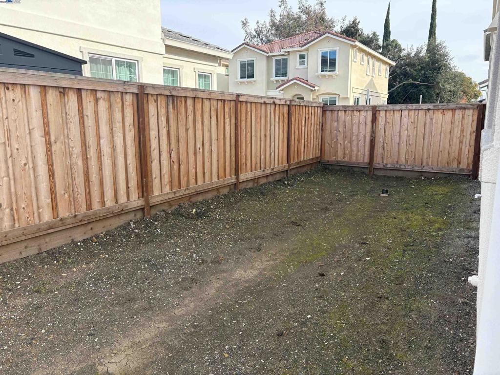 FAIRFIELD - Residential