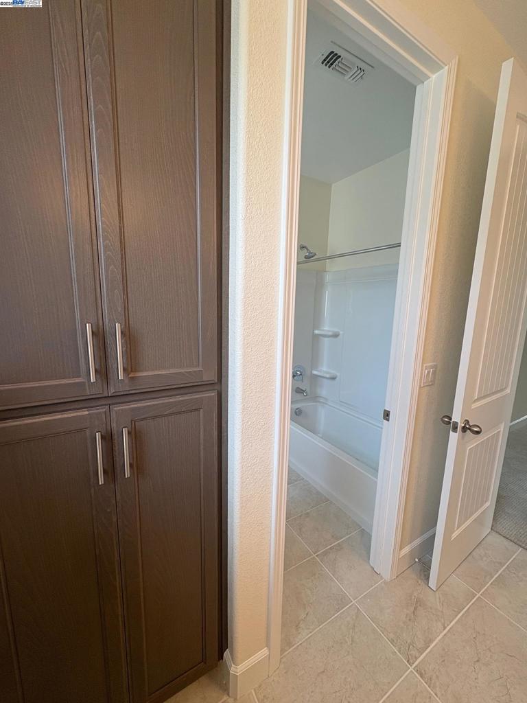 FAIRFIELD - Residential