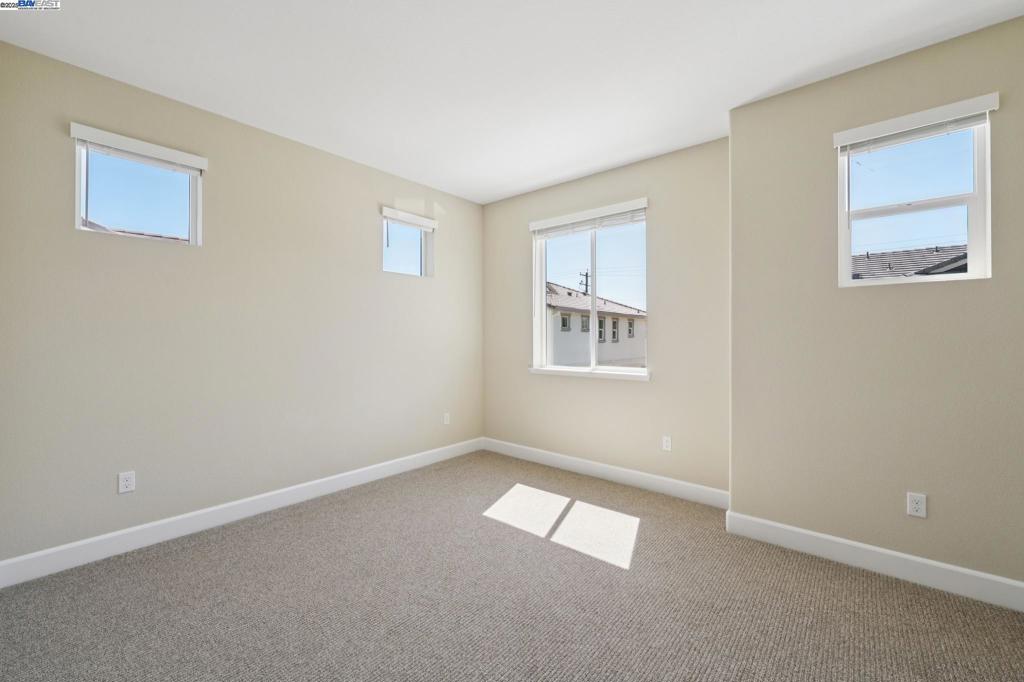 FAIRFIELD - Residential