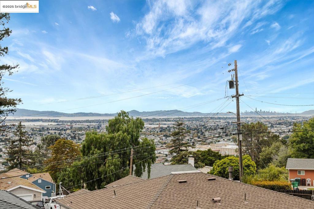 OAK KNOLL - Residential
