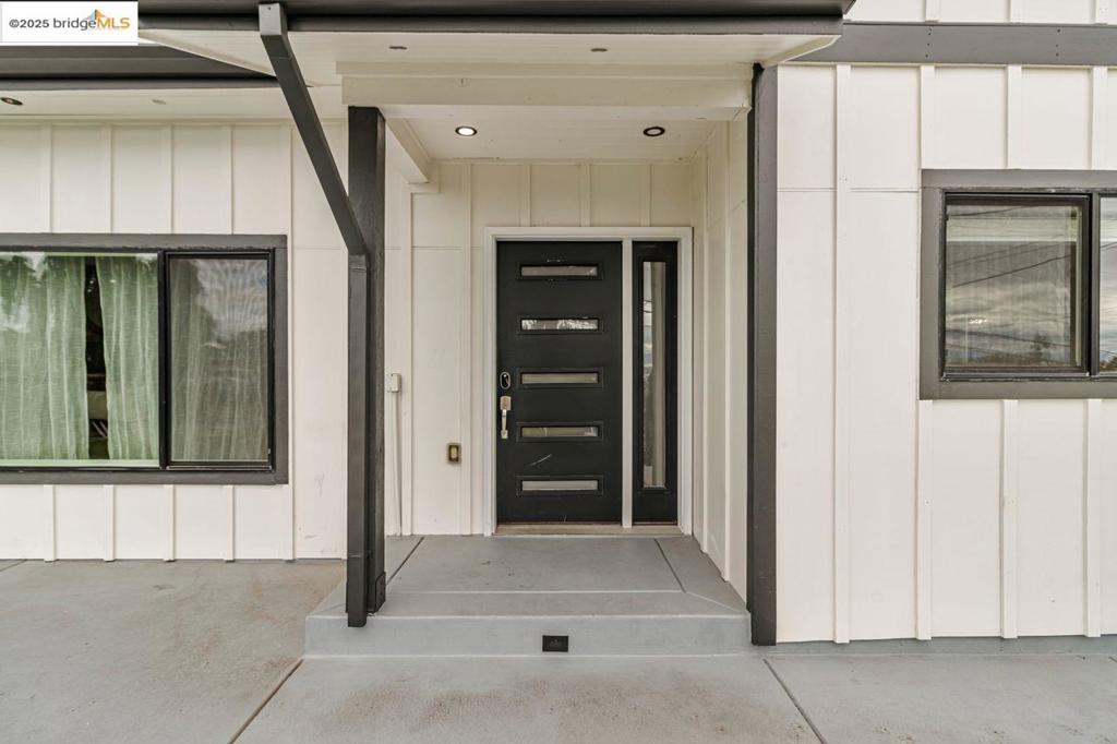 OAK KNOLL - Residential