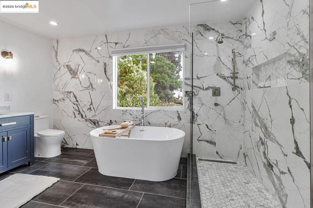 OAK KNOLL - Residential