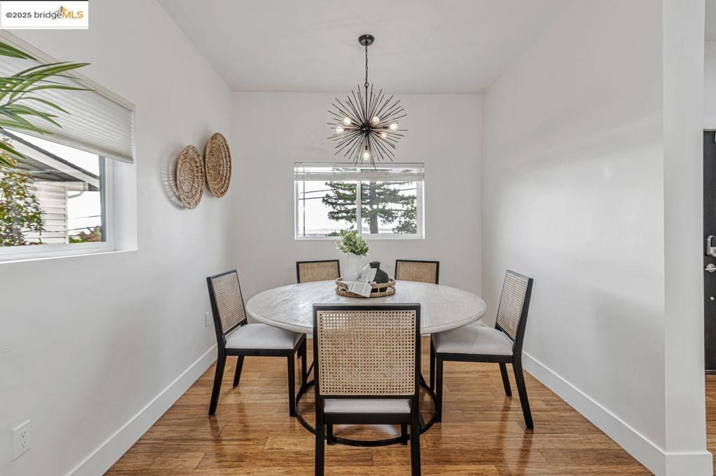 OAK KNOLL - Residential