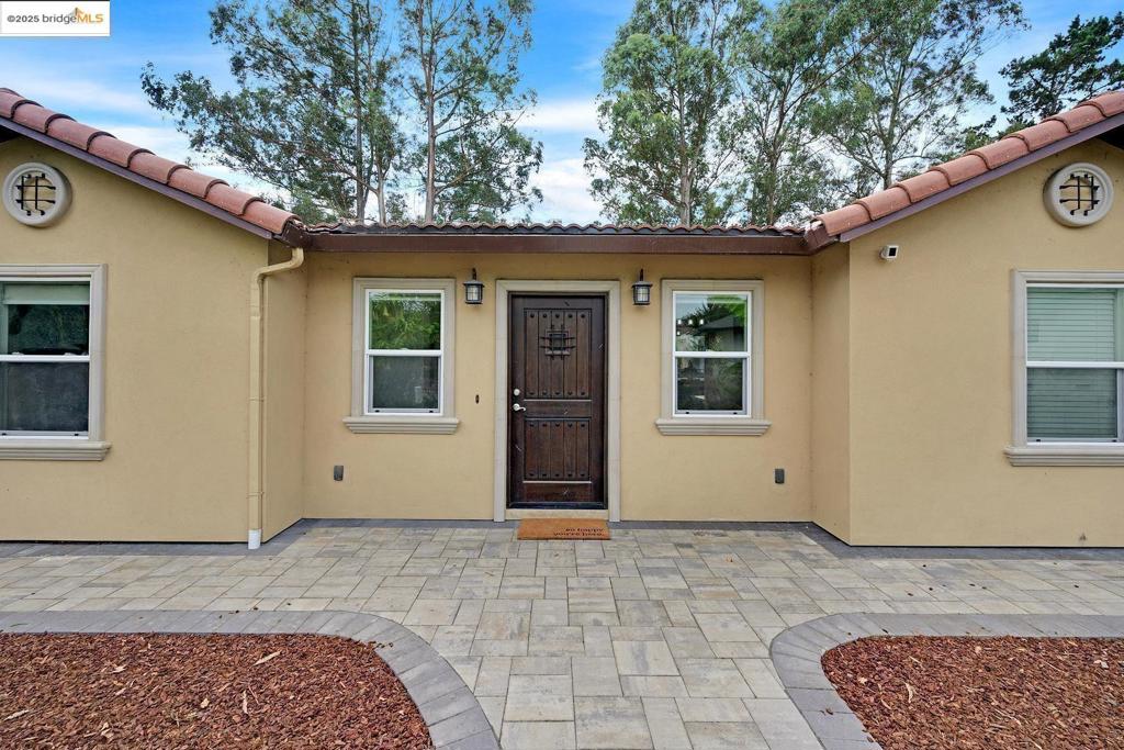 EL SOBRANTE - Residential