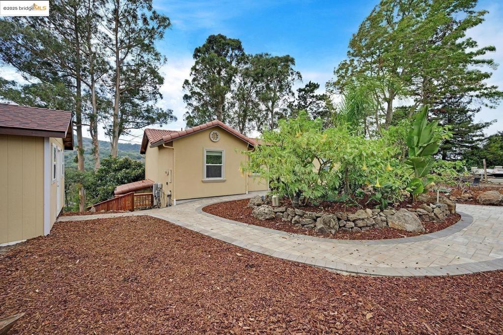 EL SOBRANTE - Residential