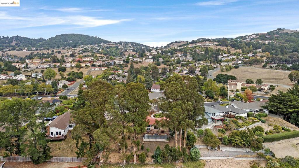 EL SOBRANTE - Residential