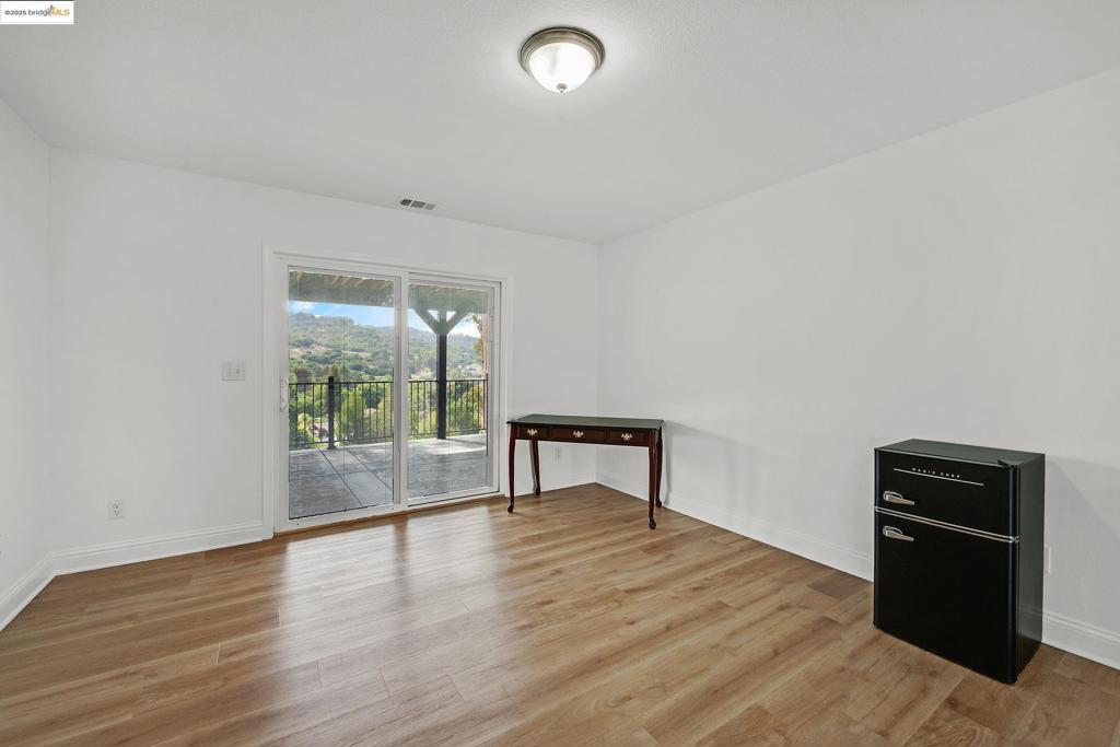 EL SOBRANTE - Residential