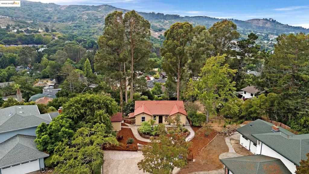 EL SOBRANTE - Residential