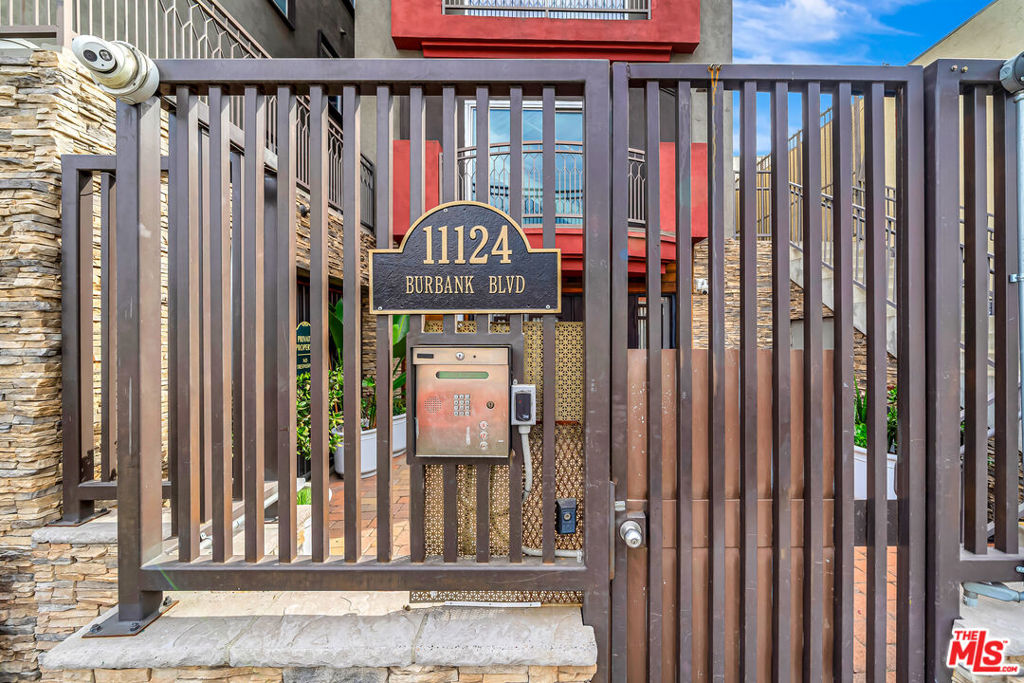 11124 Burbank Boulevard 311