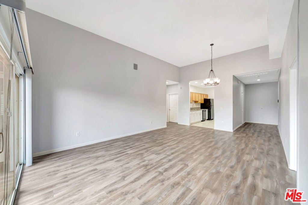 11124 Burbank Boulevard 311