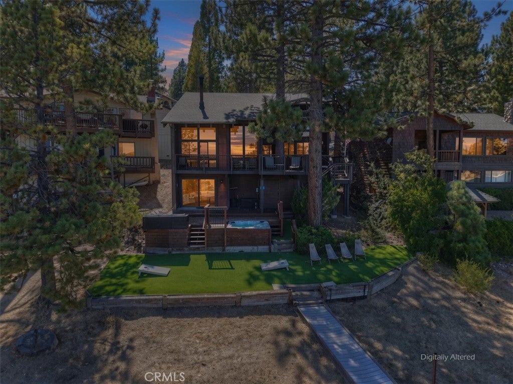 695 Cove