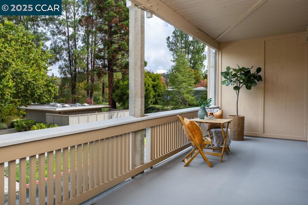 ROSSMOOR - Residential