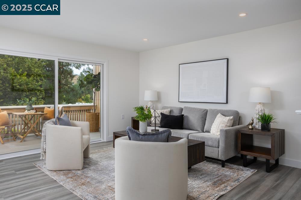 ROSSMOOR - Residential