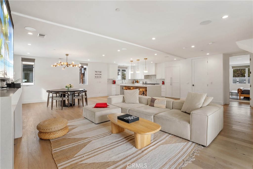 Corona del Mar South of PCH (CDMS) - Residential