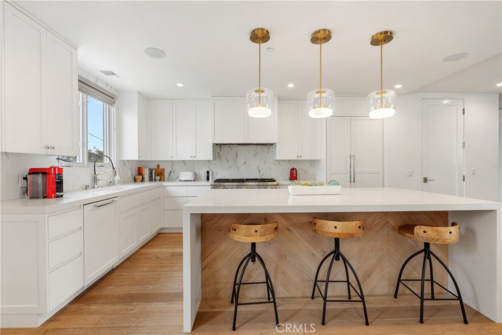 Corona del Mar South of PCH (CDMS) - Residential