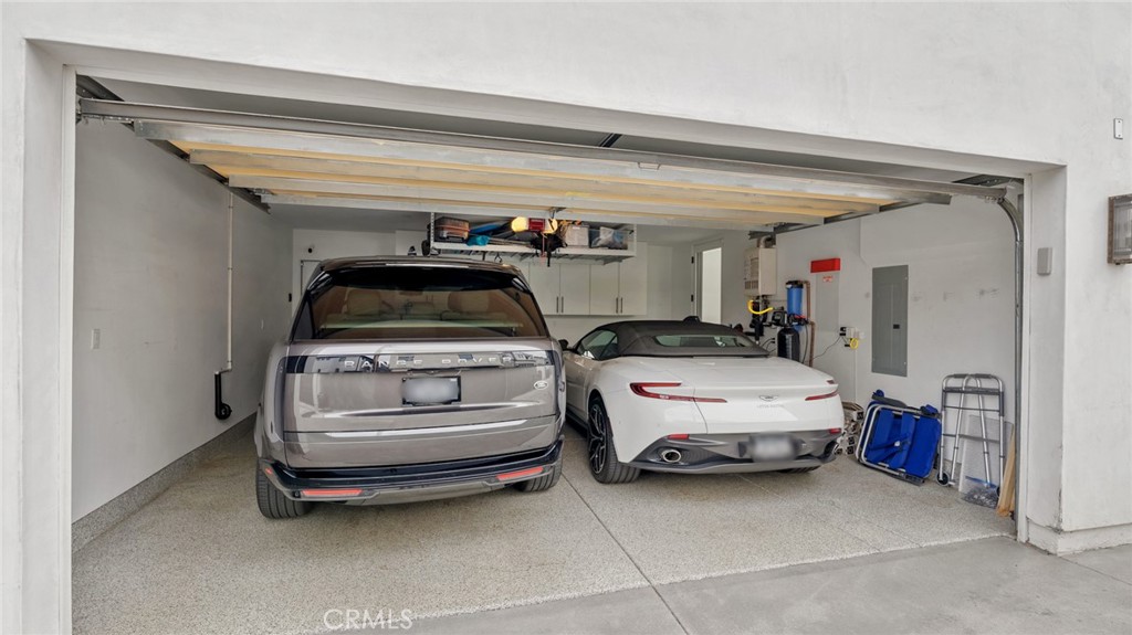 Corona del Mar South of PCH (CDMS) - Residential