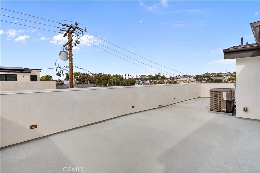 Corona del Mar South of PCH (CDMS) - Residential