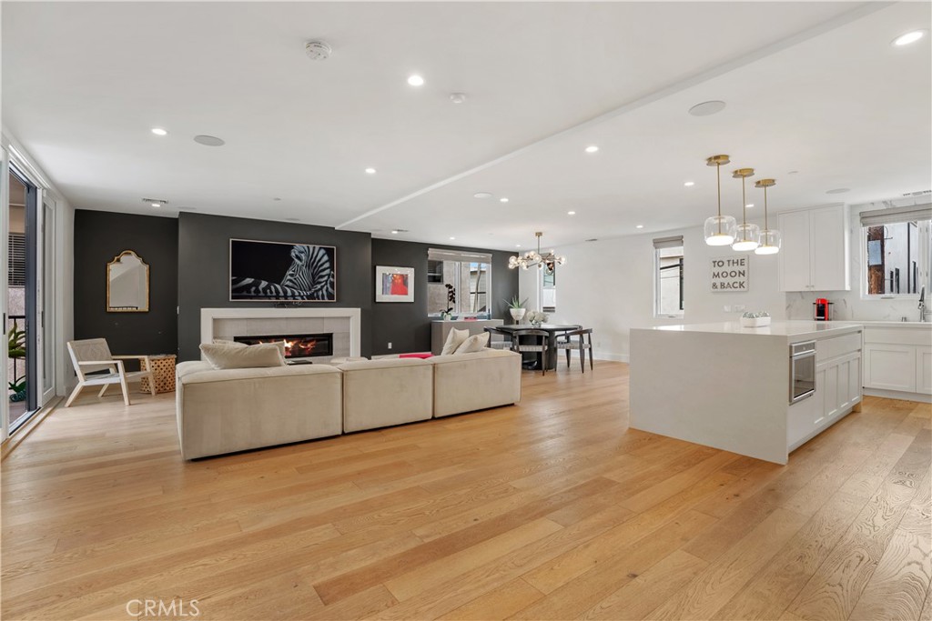 Corona del Mar South of PCH (CDMS) - Residential