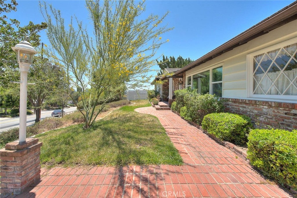 615 Mount Olive DR
