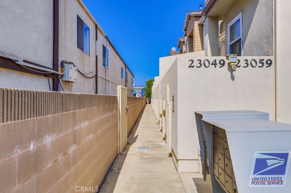 23059 Samuel Street