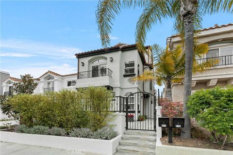 Photo of 617 8th Street, Huntington Beach, CA 92648 (MLS # OC26057159)