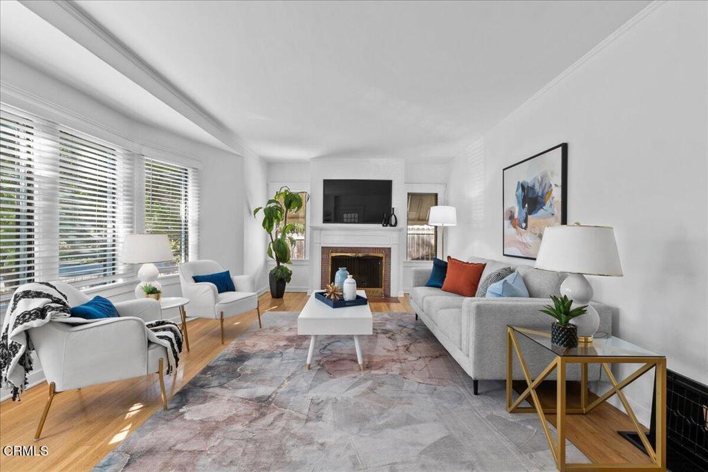 661 W Alegria Avenue