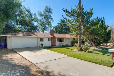 11775 Auburn Avenue, Yucaipa, CA 92399 - MLS#: IG25253375