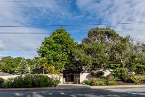 Photo of 867 Via Mirada, Monterey, CA 93940 (MLS # ML82044350)