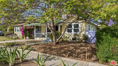 Photo of 3942 Bledsoe Avenue, Los Angeles, CA 90066 (MLS # 26783075)