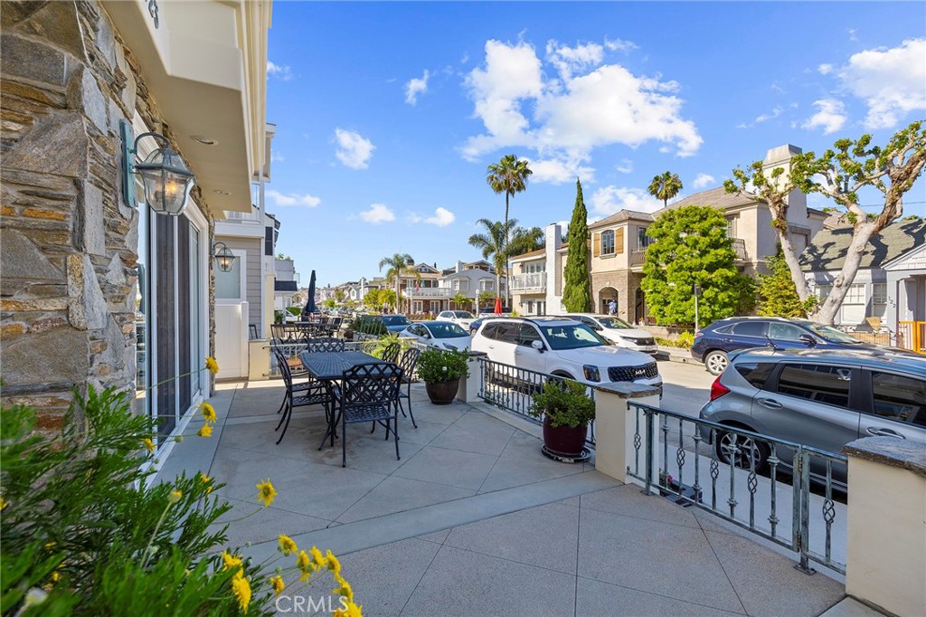 123 Diamond Avenue