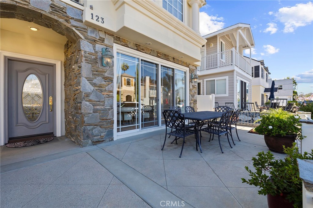 123 Diamond Avenue