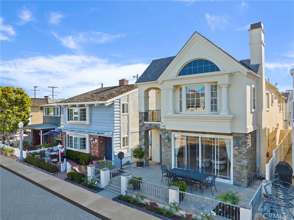 123 Diamond Avenue
