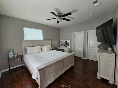 MLS: TR26082965