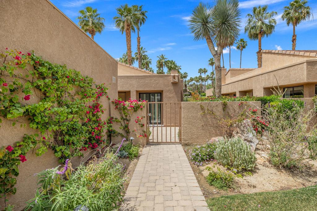 49161 Mariposa Drive