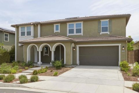 Photo of 3086 Leeds Lane, Tracy, CA 95377 (MLS # ML82050590)
