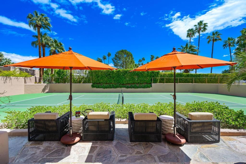 Photo of 475 S Via Las Palmas, Palm Springs, CA 92262 (MLS # 219141511DA)