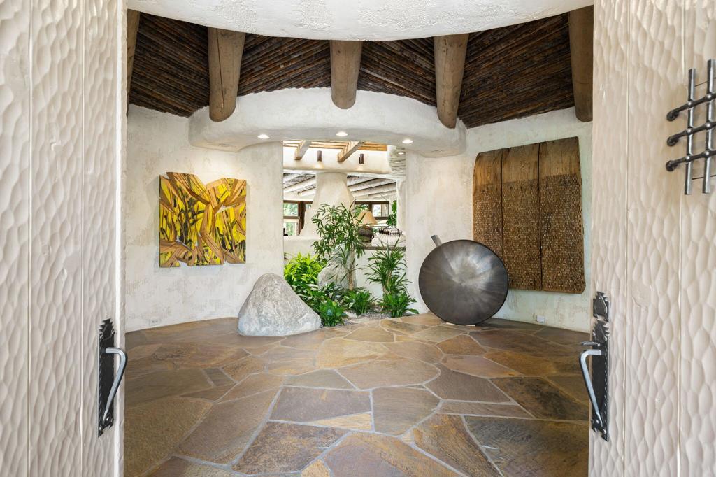 475 S Via Las Palmas